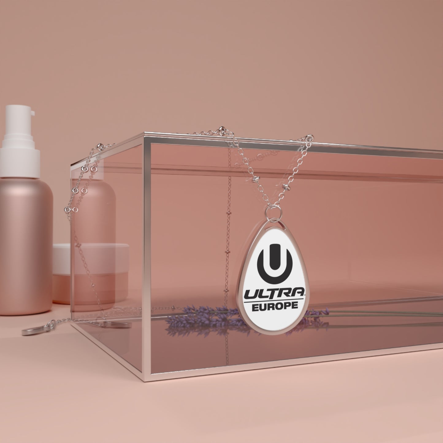 Ultra Europe Oval Necklace – Elegant Statement-smycken för festivalälskare