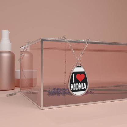 I Love MDMA Oval Necklace - Trendiga Statement-smycken för musikälskare