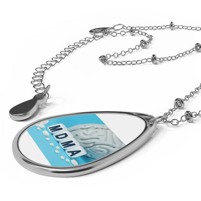 MDMA ovalt halsband - unika silversmycken för musikälskare